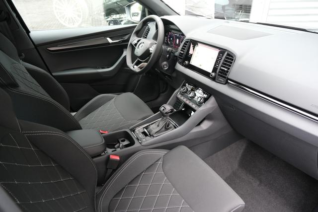 Skoda Karoq Sportline Schwarz 