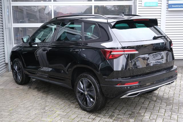 Skoda Karoq Sportline Schwarz 