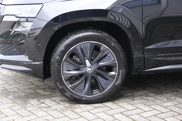 Skoda Karoq Sportline Schwarz 