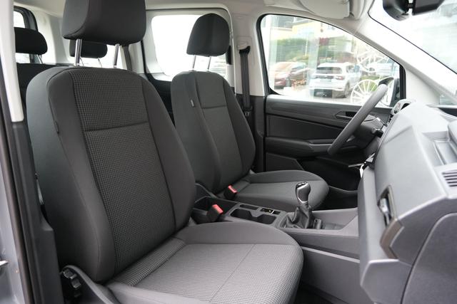 VW Caddy Benzin Grau 