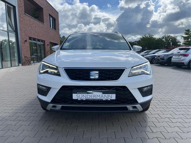 Seat / Ateca / Weiß / / / Ateca 2.0 TDI Xcellence 4Drive AHK+Navi+Kamera