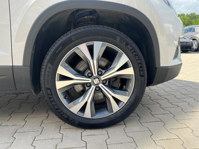 Seat / Ateca / Weiß / / / Ateca 2.0 TDI Xcellence 4Drive AHK+Navi+Kamera