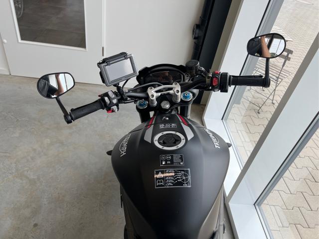 Triumph / Speed Triple / Schwarz / / / Speed RS ABS