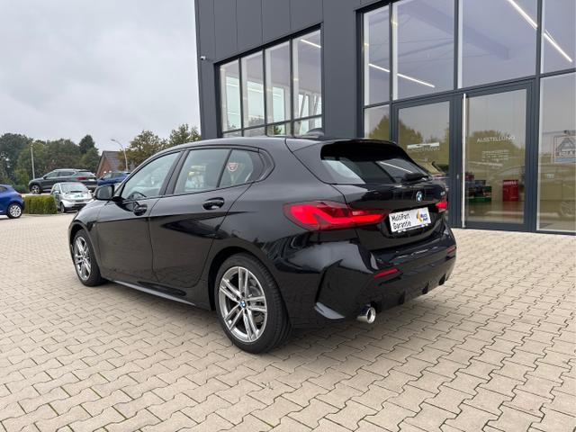 BMW / 1er / Schwarz / / / M Sport Steptronic LED+Navi