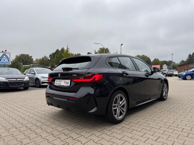 BMW / 1er / Schwarz / / / M Sport Steptronic LED+Navi