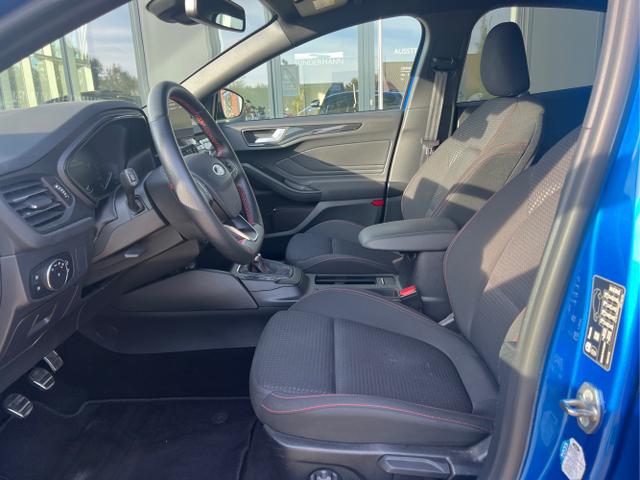 Ford / Focus / Blau / / / Focus 1.5 EcoBoost ST-Line LED+SHZ+Navi