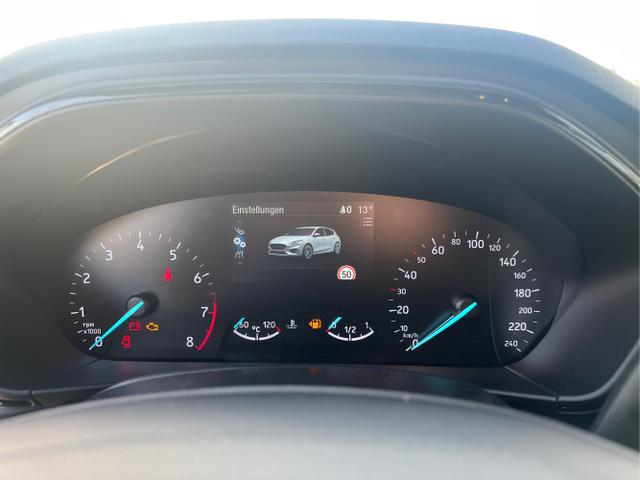 Ford / Focus / Blau / / / Focus 1.5 EcoBoost ST-Line LED+SHZ+Navi