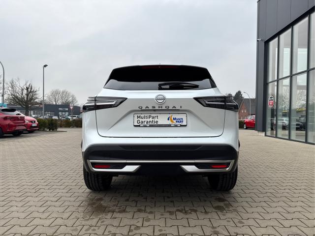 Nissan / Qashqai / Weiß / / / Qashqai 1.3 DIG-T MHEV N-Connecta X-Tronic LED+Pano+Kamera+ACC