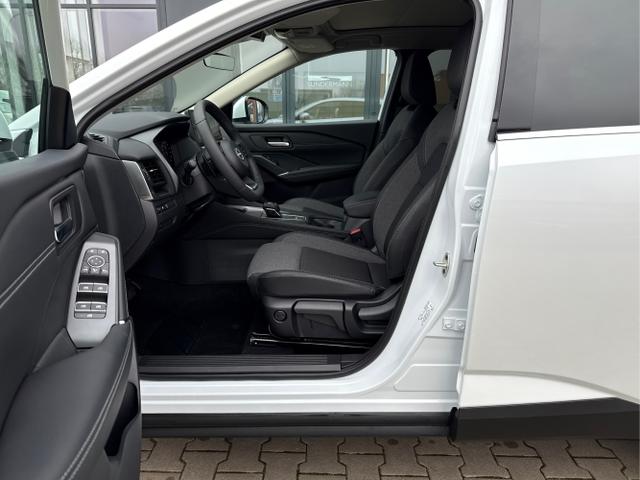 Nissan / Qashqai / Weiß / / / Qashqai 1.3 DIG-T MHEV N-Connecta X-Tronic LED+Pano+Kamera+ACC