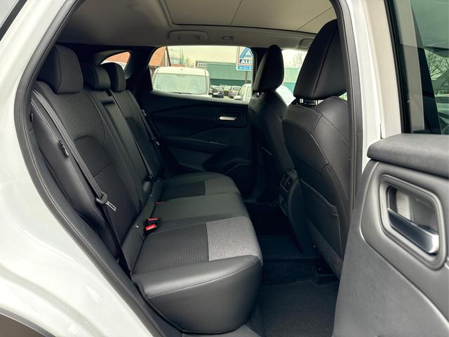 Nissan Qashqai 1.3 DIG-T MHEV N-Connecta X-Tronic LED+Pano+Kamera+ACC 