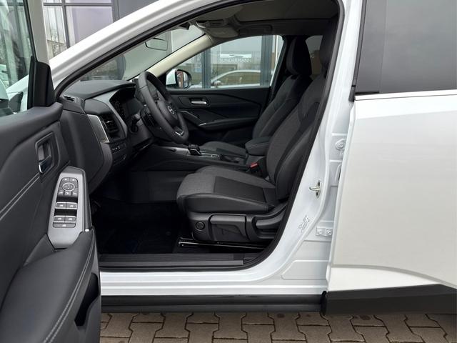 Nissan Qashqai 1.3 DIG-T MHEV N-Connecta X-Tronic LED+Pano+Kamera+ACC 