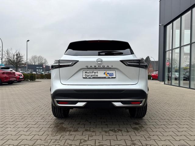 Nissan Qashqai 1.3 DIG-T MHEV N-Connecta X-Tronic LED+Pano+Kamera+ACC 