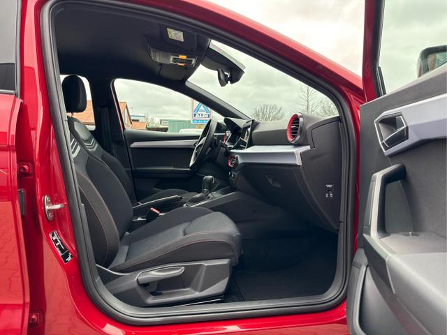 Seat / Ibiza / Rot / / / Ibiza 1.0 TSI DSG FR Navi+LED+Kamera+Kessy