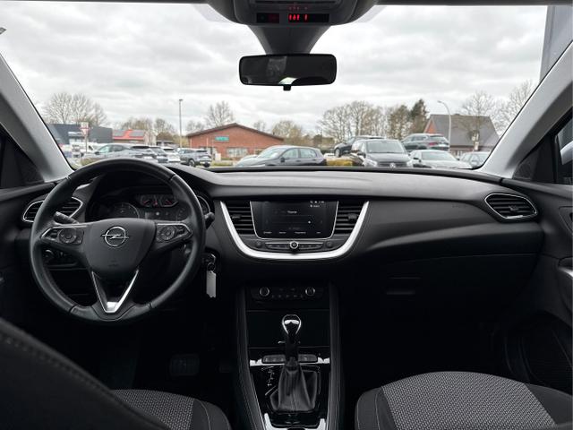 Opel / Grandland / Grau / / / Grandland X 1.2 Turbo Aut. Edition LED+Navi+PDC