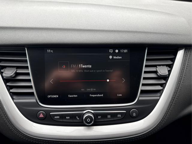 Opel / Grandland / Grau / / / Grandland X 1.2 Turbo Aut. Edition LED+Navi+PDC