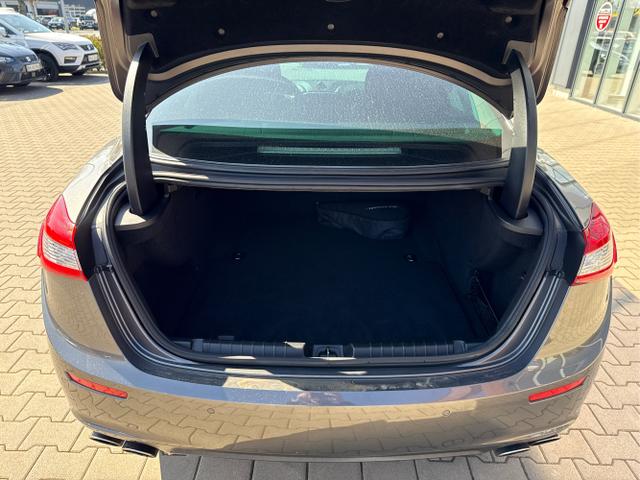Maserati / Ghibli / Grau / / / Ghibli 3.0 V6 S Q4