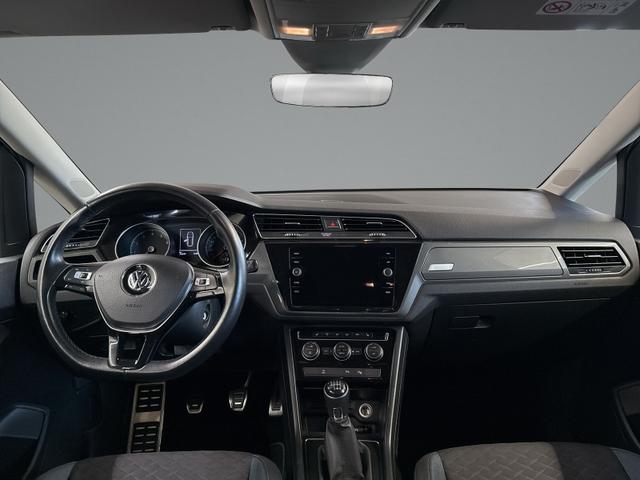 Volkswagen Touran 1.0 TSI IQ.DRIVE 7-Sitze+Navi+SHZ 