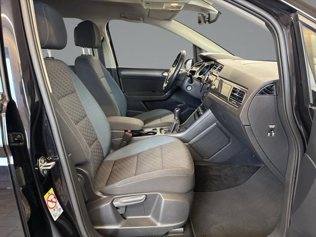 Volkswagen Touran 1.0 TSI IQ.DRIVE 7-Sitze+Navi+SHZ 