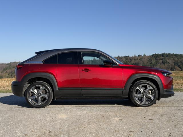 Mazda MX-30 First Edition 35,5kWh e-SKYACTIV HeadUp Matrix-LED 