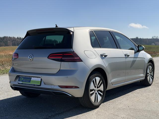 Volkswagen e-Golf 36kWh Active Info Fahrassistenz+ RFK W&auml;rmepumpe 
