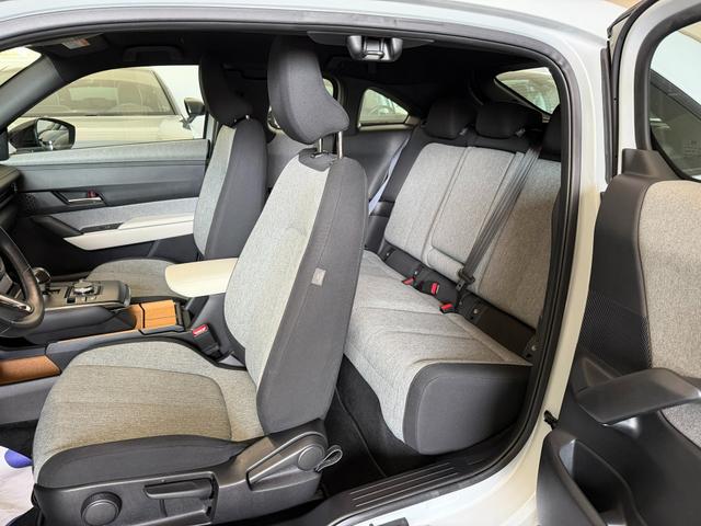 Mazda MX-30 Exclusive-Line e-SKYACTIV 