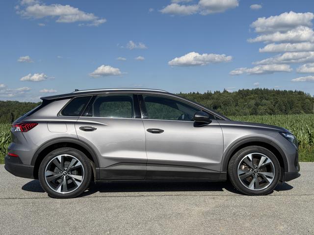 Audi Q4 e-tron 45 quattro 77kWh Assistenz-Paket Plus Komfort-/Klima-Paket 20" 