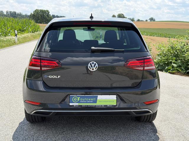 Volkswagen e-Golf 35,8kWh ACC Sitzheizung Leder 