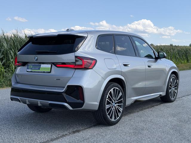 BMW iX1 xDrive30 MSport 64,7kWh Innovations+Travel DA Prof 