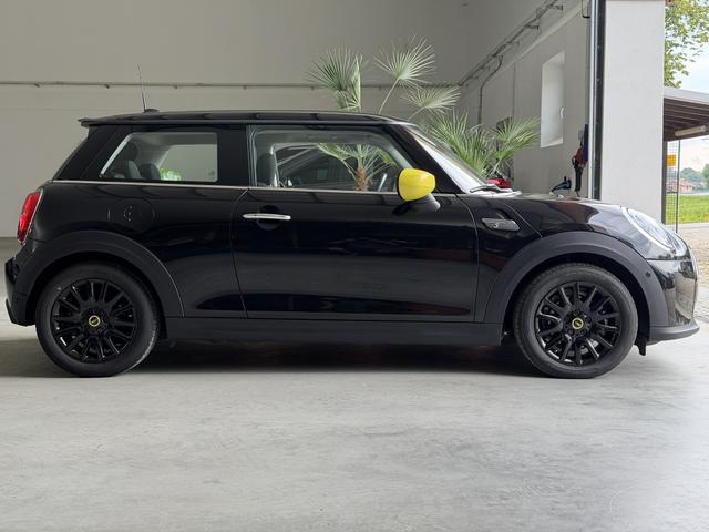 MINI Cooper SE Classic Trim 32,6kWh Premium Plus Pano HuD 
