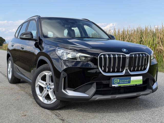 BMW iX1 - xDrive30 64,7kWh AHK adapt. LED Komfortzugang RFK