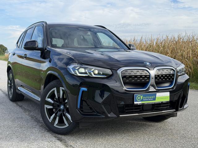 BMW iX3 - Impressive 74kWh HuD 360&deg;-Kamera Laserlicht