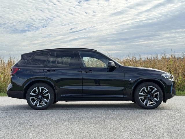 BMW iX3 Impressive 74kWh HuD 360&deg;-Kamera Laserlicht 