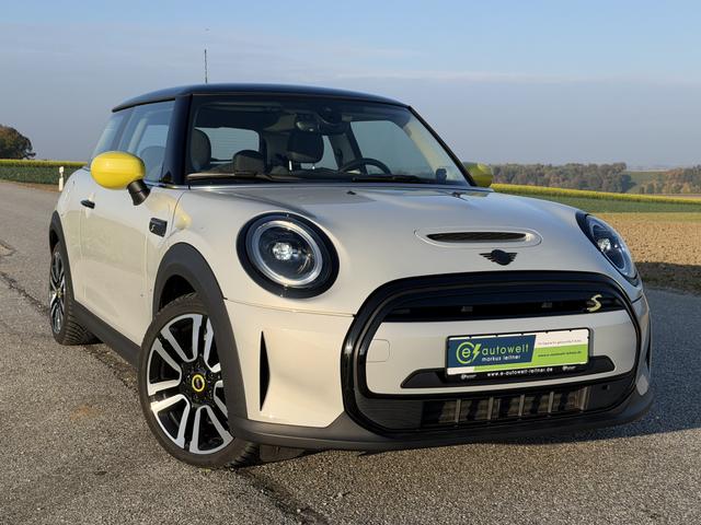 MINI Cooper - Classic Trim SE 32,6kWh Komfortp. Plus Pano h/k