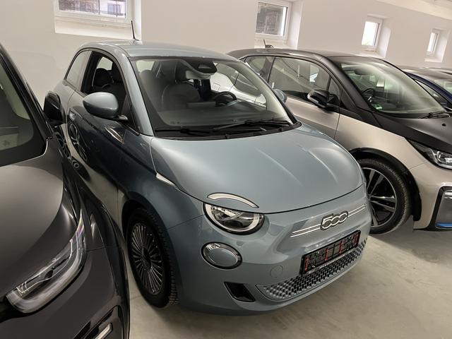 Fiat 500e - Icon 42kWh Sitzheizung DAB CCS