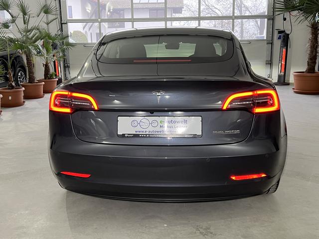 Tesla Model 3 Performance 82kWh 20" Enhanced AP Matrix-LED 