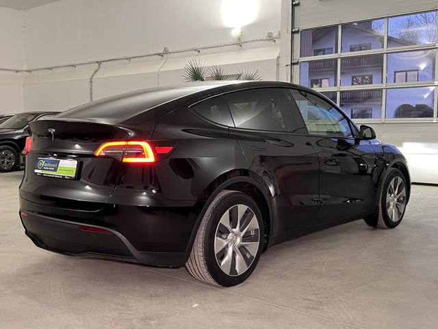 Tesla Model Y 60kWh LFP AHK Matrix19" ACC Panoramadach 