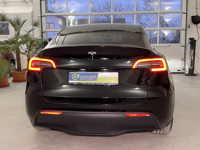 Tesla Model Y 60kWh LFP AHK Matrix19" ACC Panoramadach 