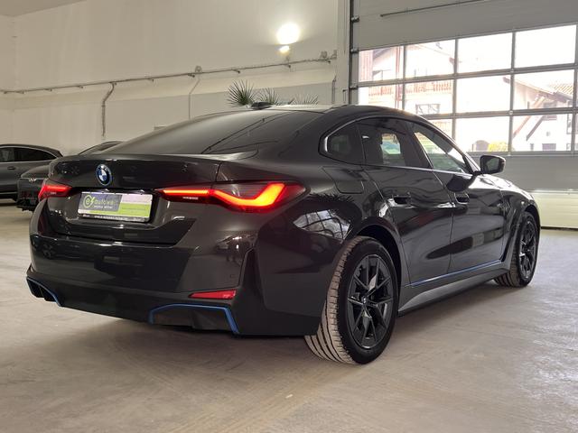 BMW i4 eDrive40 HuD AHK Driving Assistant h/k Glasdach 