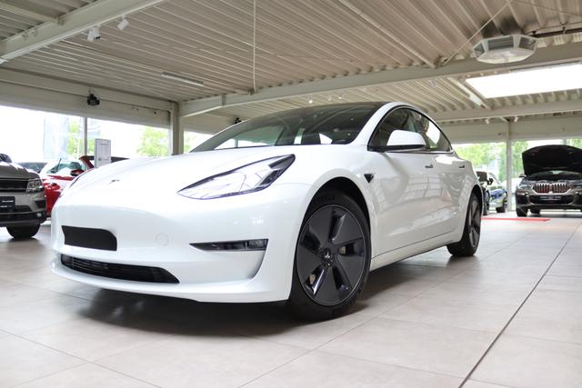 Tesla Model 3 - Dual AWD