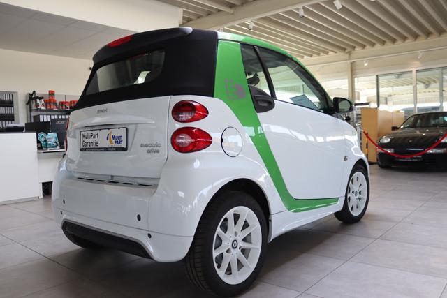 Smart fortwo cabrio e-drive 