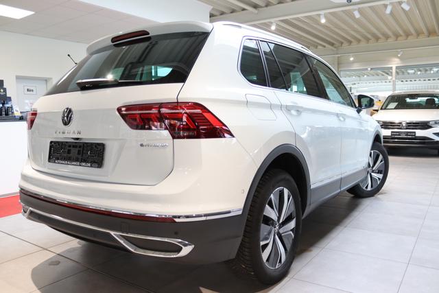 Volkswagen Tiguan 1.4 TSI eHybrid Elegance OPF 