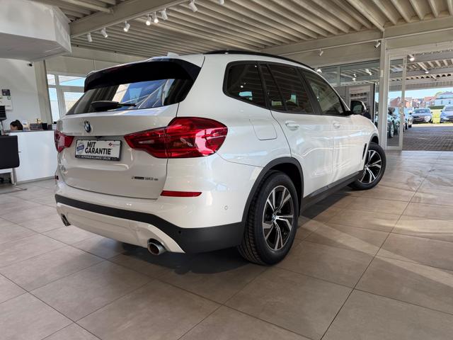 BMW X3 xDrive30e Advantage 