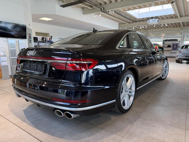 Audi S8 4.0 TFSI quattro 