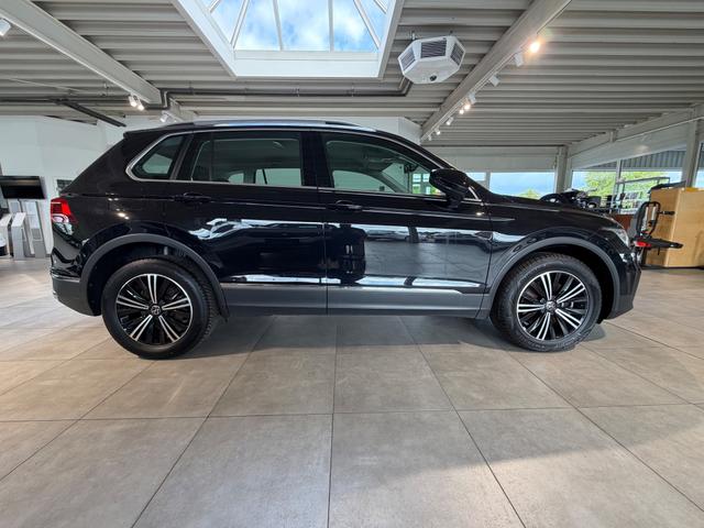 Volkswagen Tiguan 1.4 TSI eHybrid Elegance OPF 