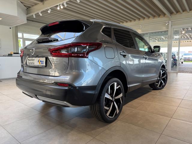 Nissan Qashqai 1.3 DIG-T 117 kW Tekna 4x2 
