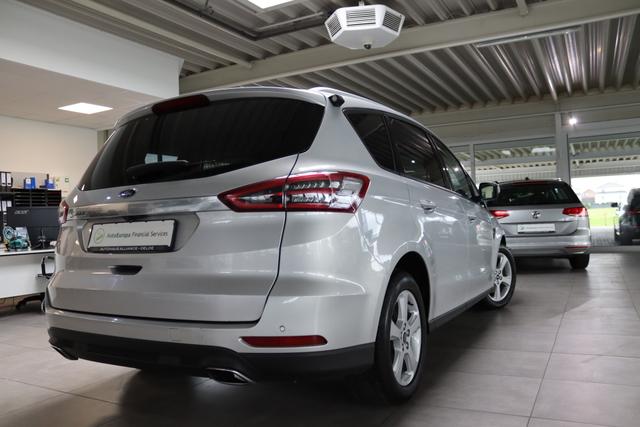 Ford S-MAX 2.0 EcoBlue Business S/S 