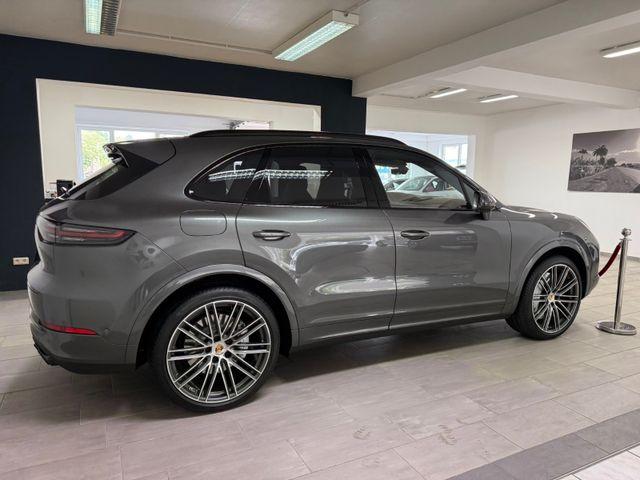 Porsche Cayenne Turbo Exklusiver SUV mit V8 Power 