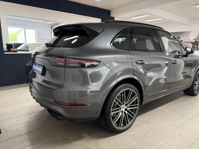 Porsche Cayenne Turbo Exklusiver SUV mit V8 Power 