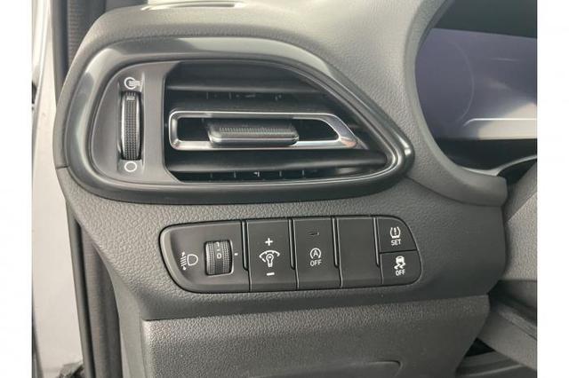 Hyundai i30 Kombi (N-Line) 1.5 T-GDI 103kW (140 PS) 7-Gang-DCT 