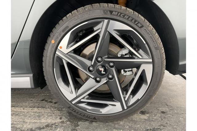 Hyundai i30 Kombi (N-Line) 1.5 T-GDI 103kW (140 PS) 7-Gang-DCT 